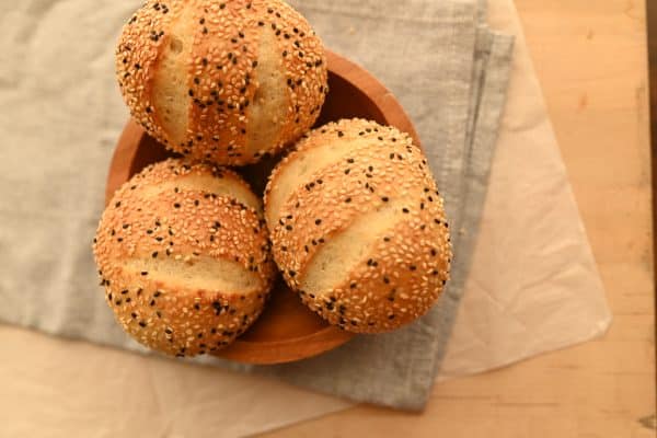 Sourdough Bun (Sesame Seeds)